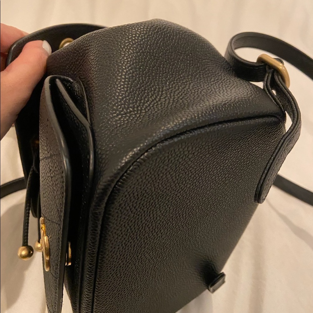 Auth Chanel Parisian Journey caviar gold backpack - Picture 4 of 13